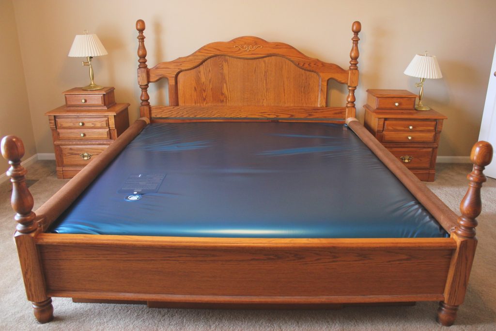 5 Best Waterbed Mattresses - Sail Away To A Good Night Sleep