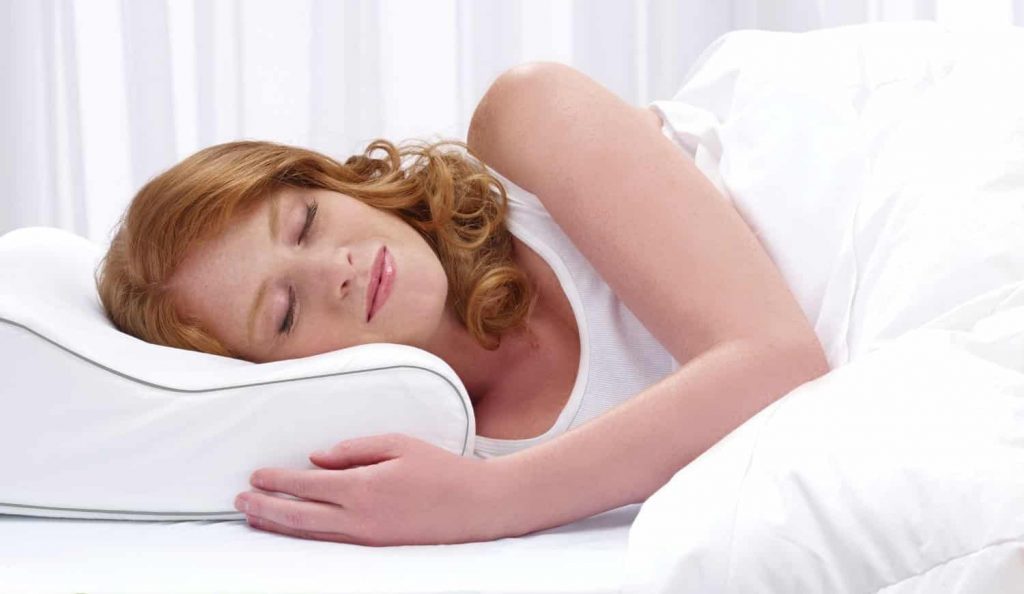 Pillow-for-Side-Sleepers-with-Neck-Pain