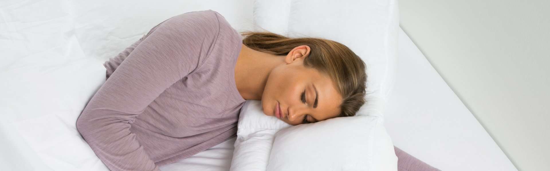 6 Best Pillows For Shoulder Pain Reviewed In Detail Feb 2020