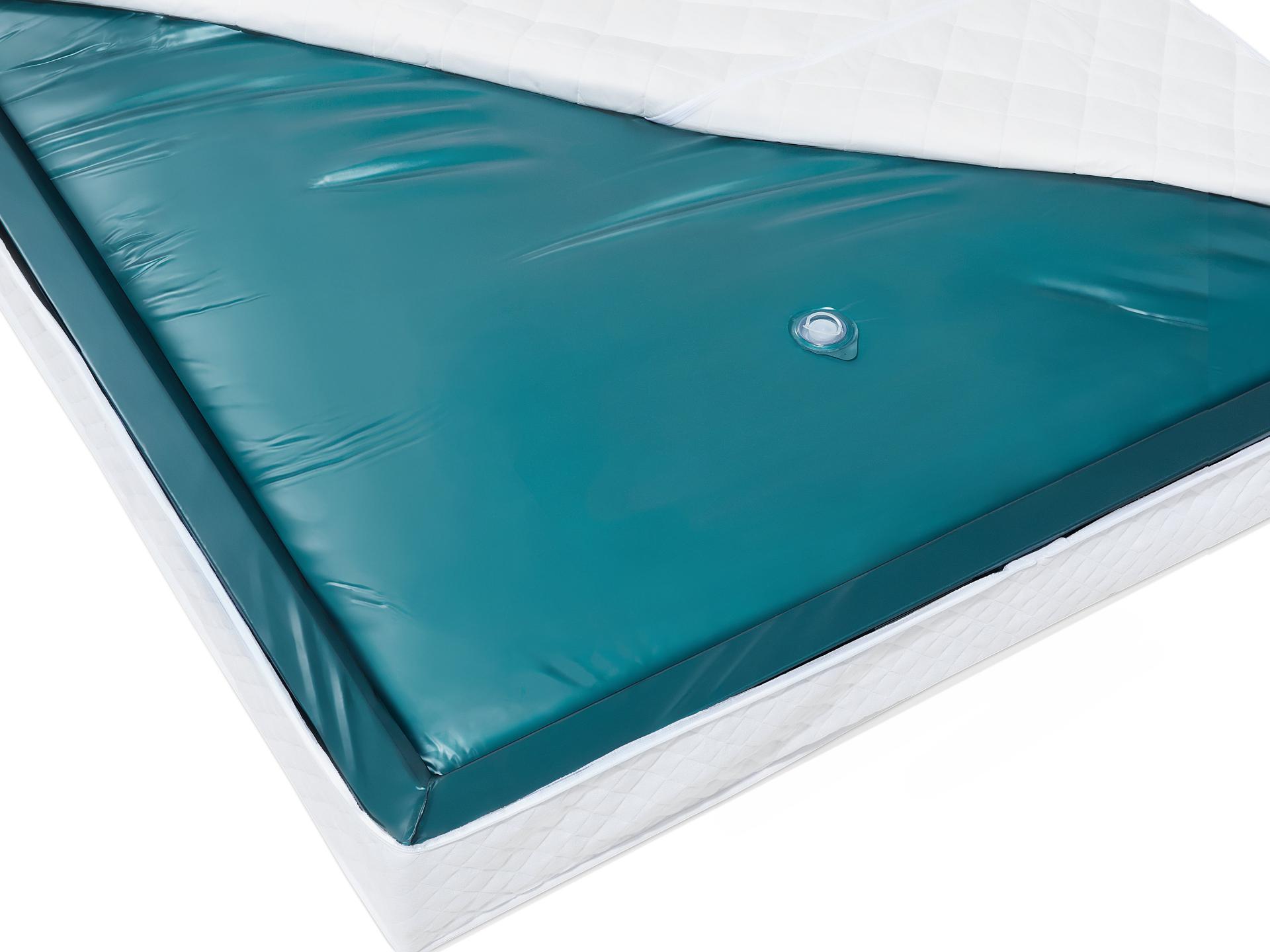 5 Best Waterbed Mattreses Reviewed in Detail (Winter 2024)