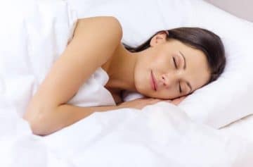 The Truth On Sleeping Without a Pillow: Is It Good For You? (Winter 2024)