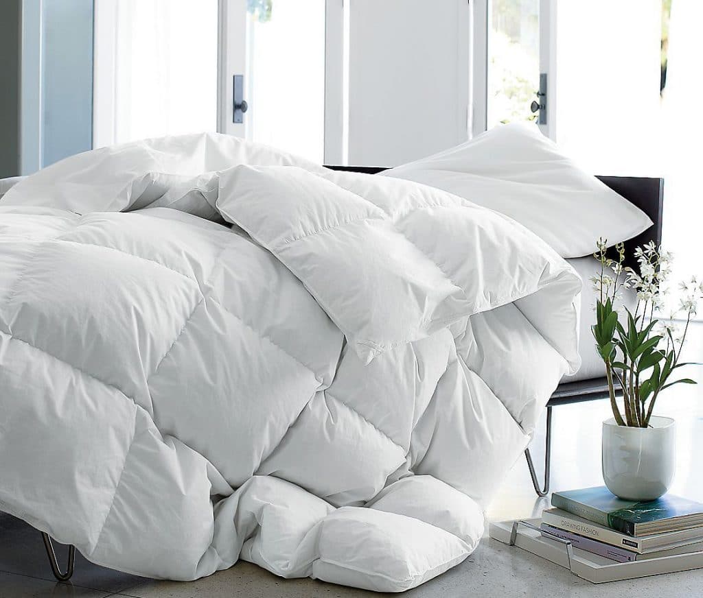 The Difference Between King and California King Size Beds, Mattresses and Pillows