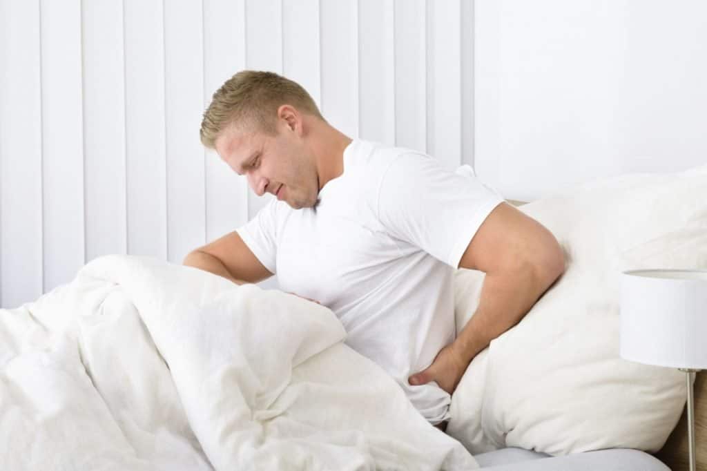 back-pain-man-in-bed(1)
