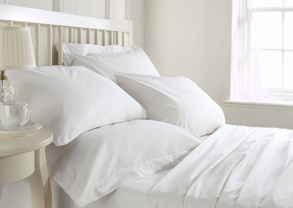 8 Best Deep Pocket Sheets to Fit Your Favorite Mattress