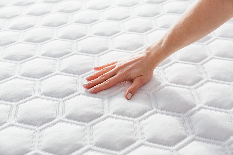 10 Best Mattresses for Athletes Reviewed in Detail (Aug. 2021)