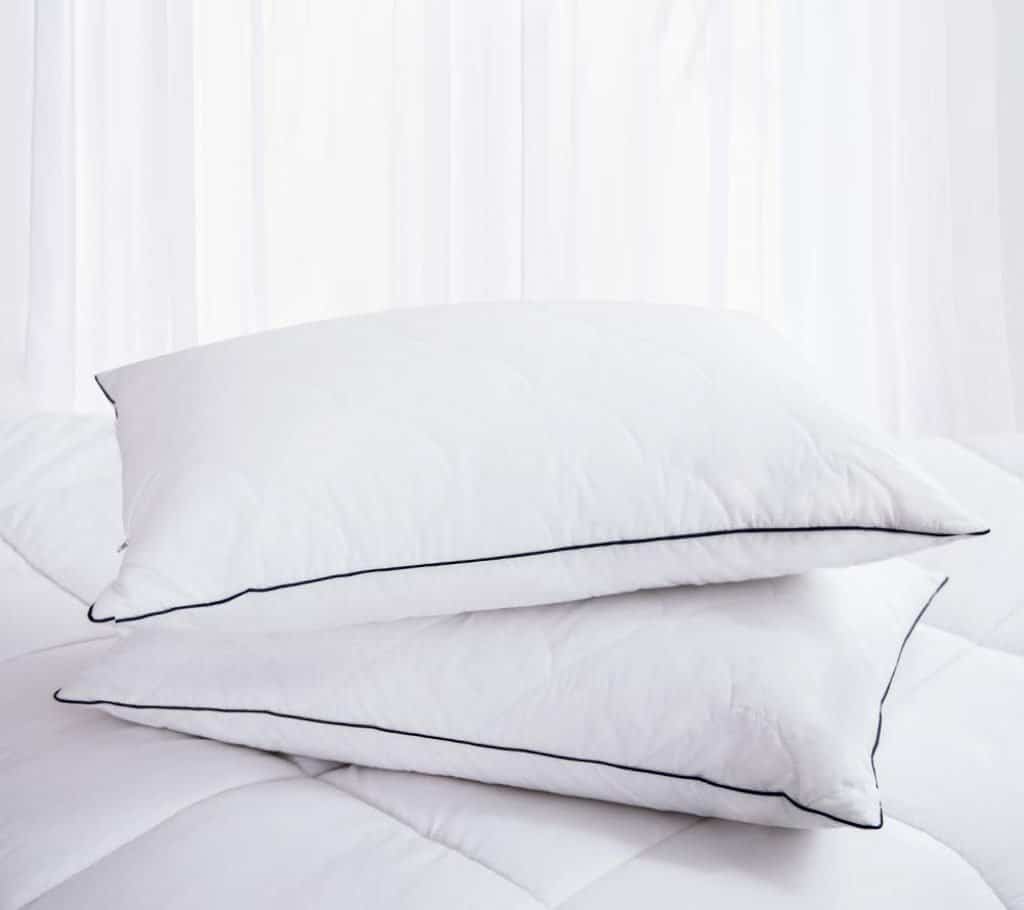 10 Best Pillows for Headaches Reviewed in Detail (Sept. 2021)