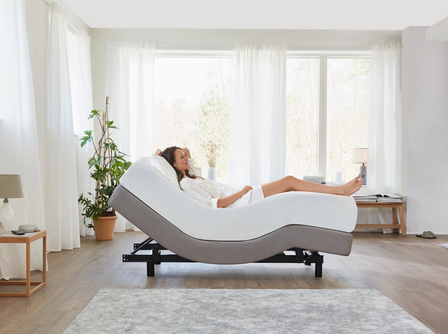 11 Best Adjustable Beds Reviewed in Detail (Fall 2023)