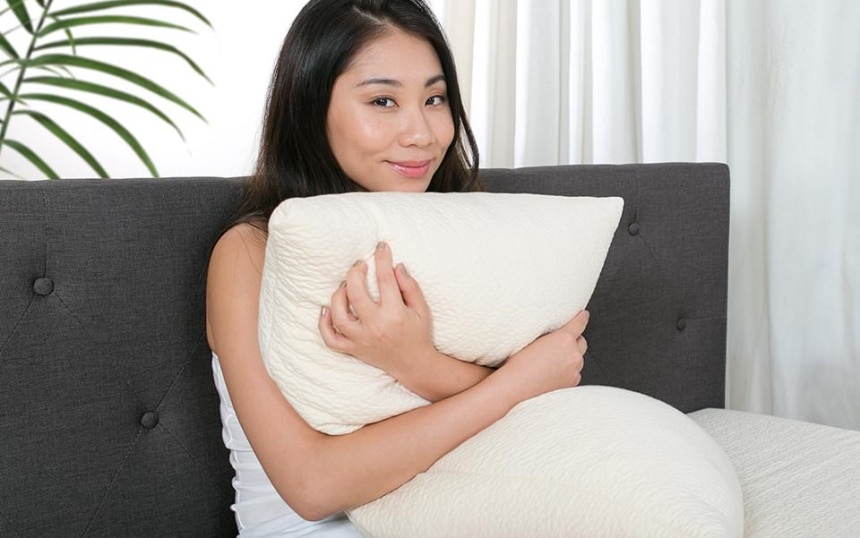 10 Best Pillows for Side Sleepers – Forget About Discomfort in Your Neck and Shoulders!