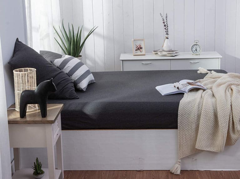 10 Best Jersey Sheets Reviewed in Detail (Summer 2023)