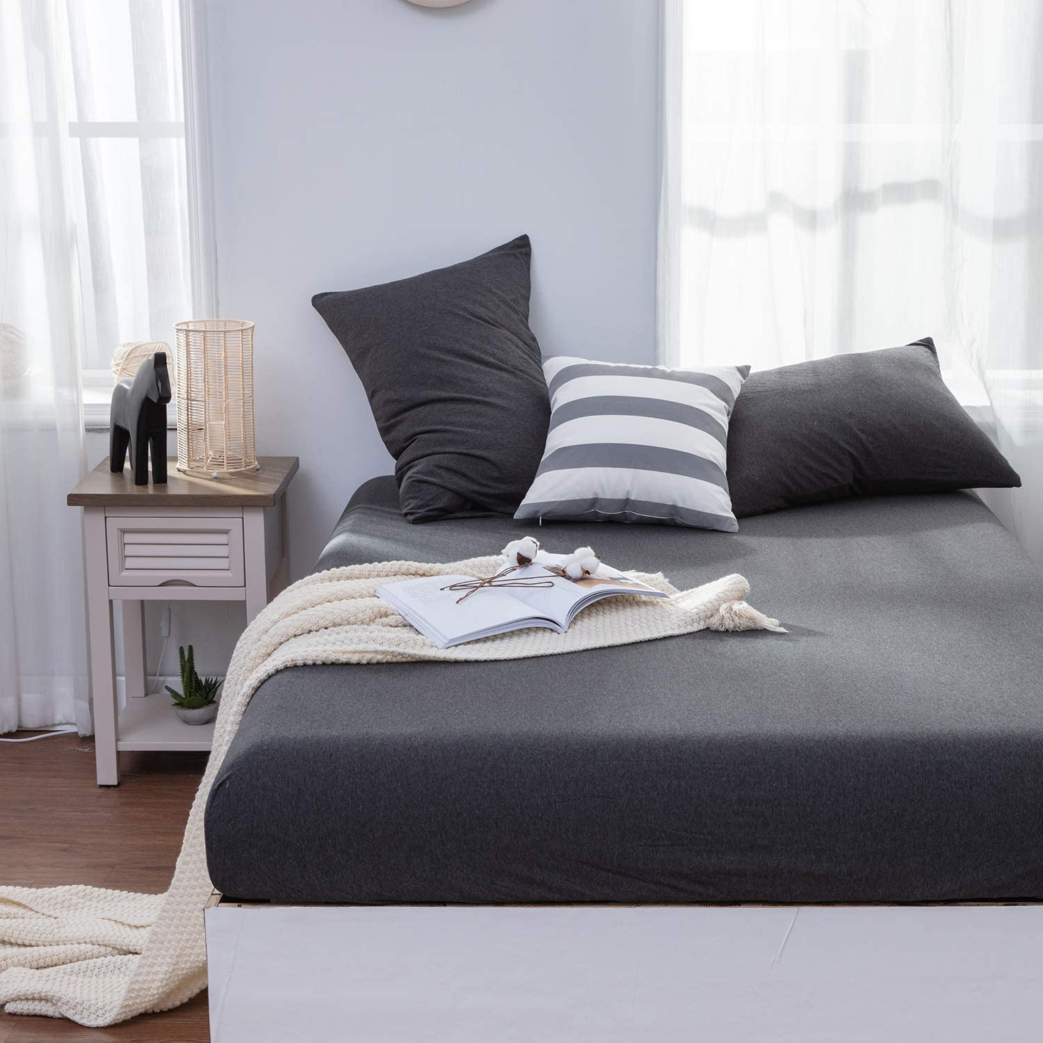 10 Best Jersey Sheets Reviewed in Detail (Mar. 2021)