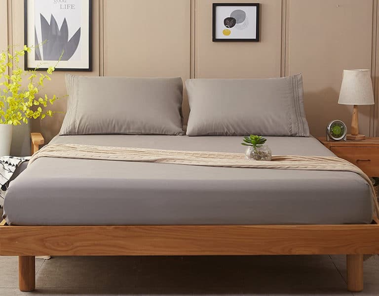 6 Best Microfiber Sheets Reviewed In Detail (Summer 2024)