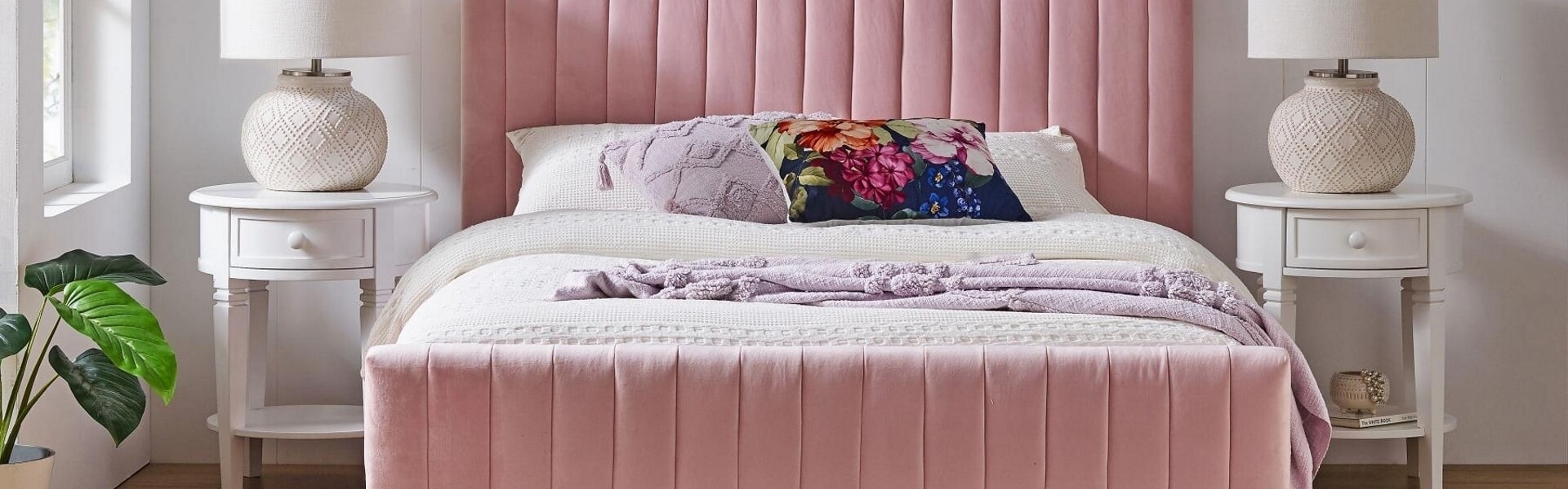 What Is a Double Bed? — How It's Different from Full and Queen (Spring
