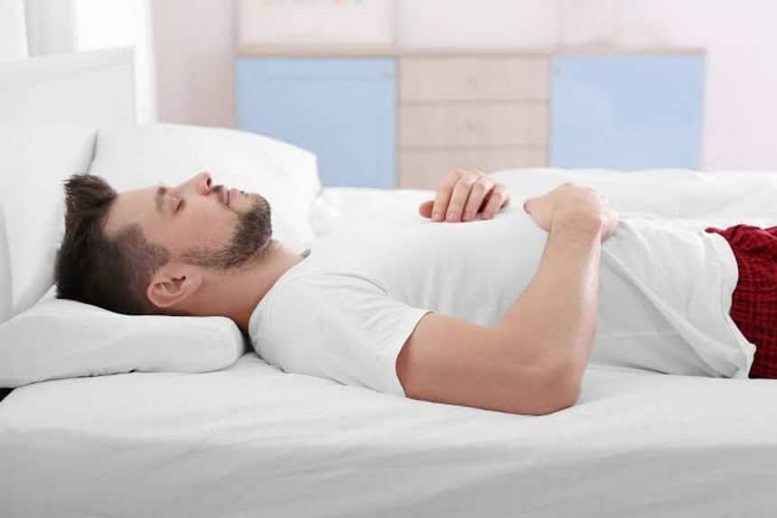 How to Sleep with a Fractured Pelvis: Easy Steps to Comfortable Recovery (2023)