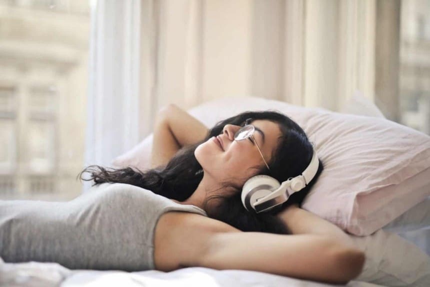 Benefits and Dangers of Listening to Music while Sleeping