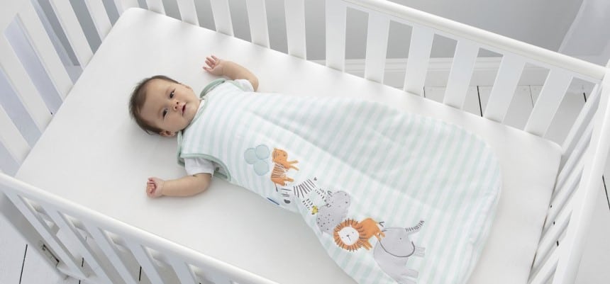 Sleep Sack vs. Swaddle: Which One Is Better? (Spring 2023)