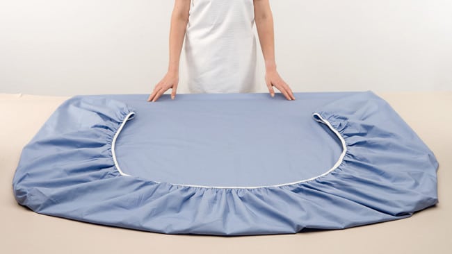 How to Fold a Fitted Sheet: Five Easiest Methods