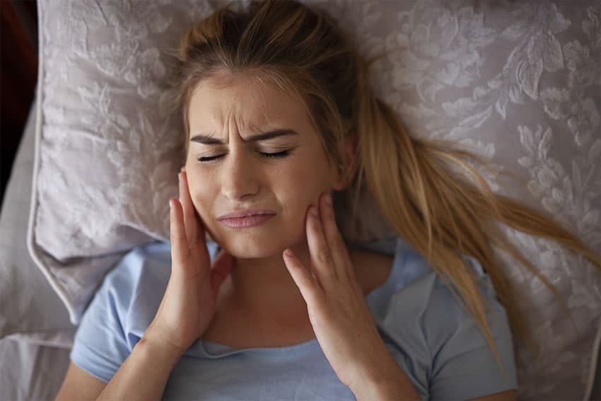 How to Sleep with TMJ: 6 Helpful Tips