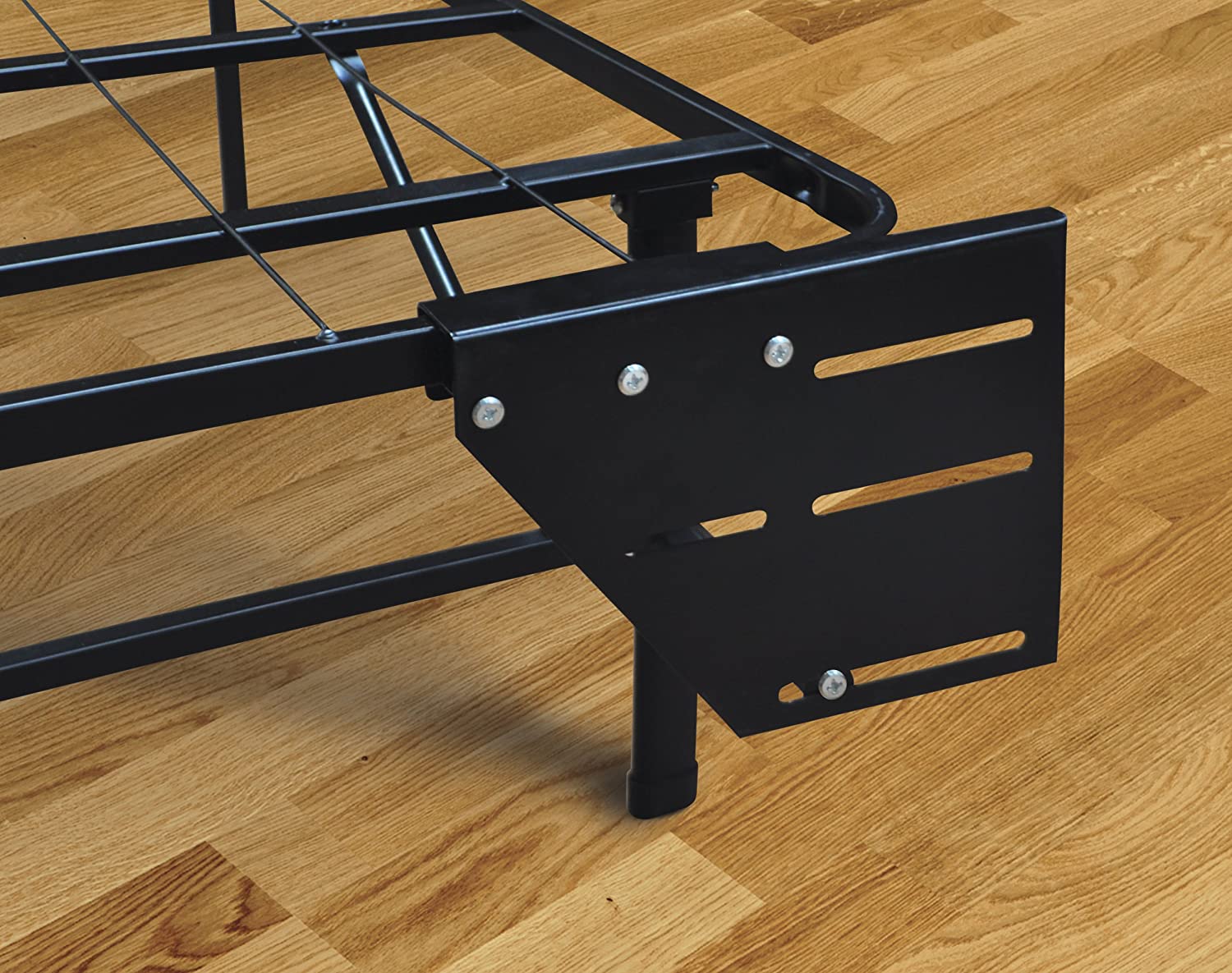 15 Best Bed Frame Brackets Reviewed in Detail (Winter 2024)