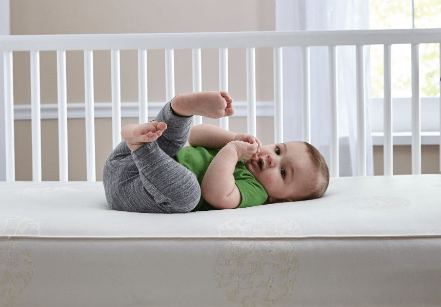How Many Crib Sheets Do I Need? We'll Help You Calculate (Spring 2023)