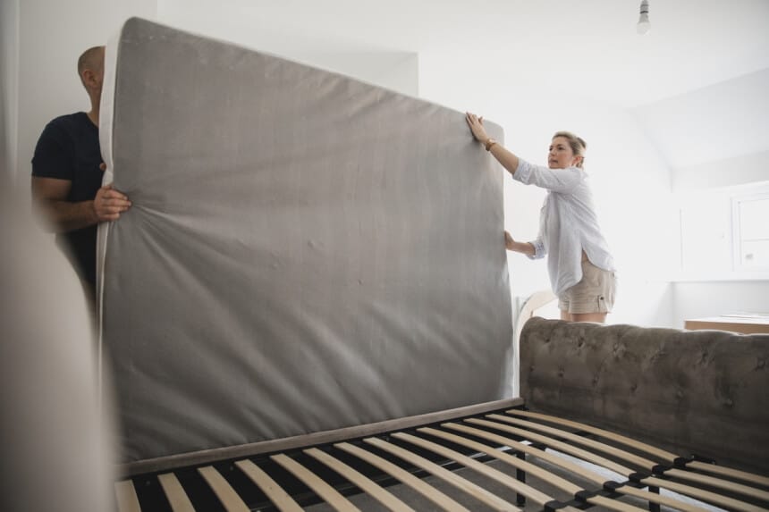 How to Ship a Mattress: Best Ways to Try! (2023)