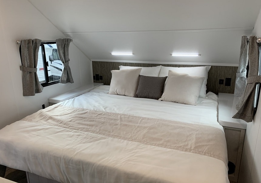 5 Best RV Sheets - Perfect for Your Home on Wheels! (Summer 2022)