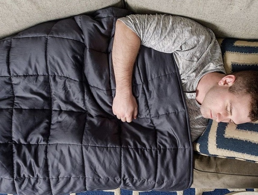 Luxome Weighted Blanket Review (Winter 2022)
