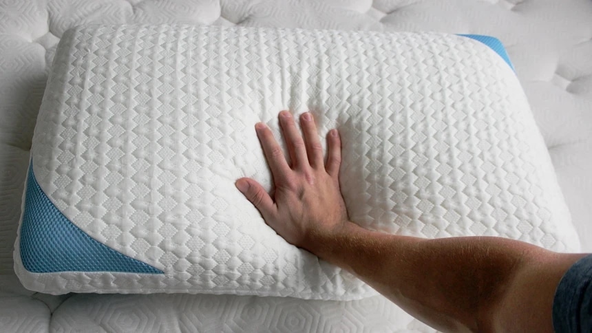 6 Best Hotel Pillows - Durable and Cozy