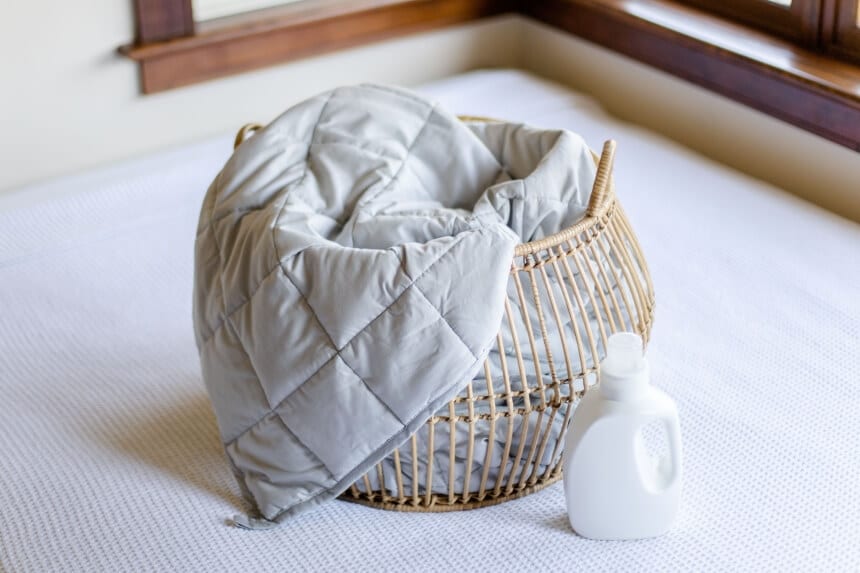 7 Best Weighted Blankets - Enhanse Your Sleeping Habits