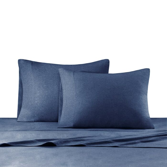 8 Best Sheets for Winter Reviewed in Detail (Sept. 2021)