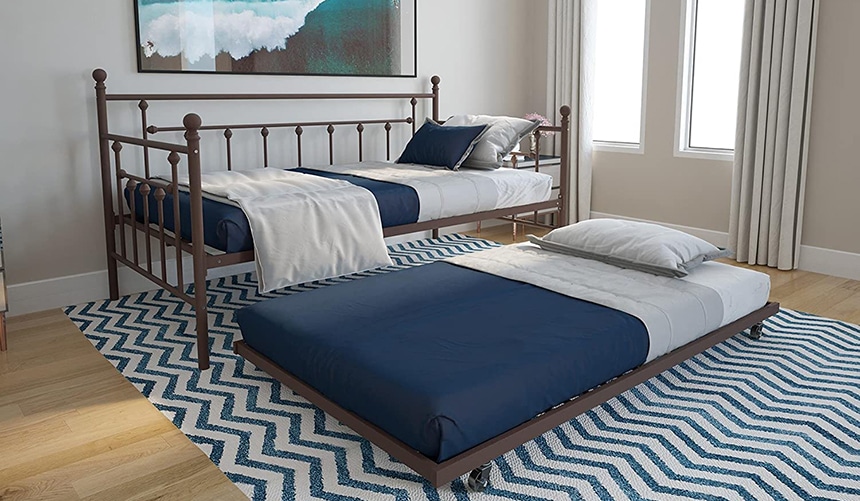 7 Best Daybeds with Pop-Up Trundle - Save Youself Some Precious Space! (2023)