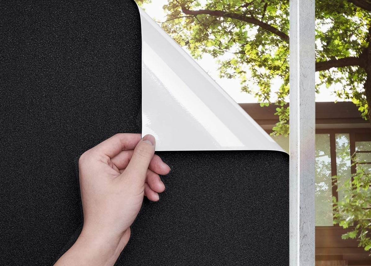 How to Block out a Bedroom Helpful Guide (Spring 2023)