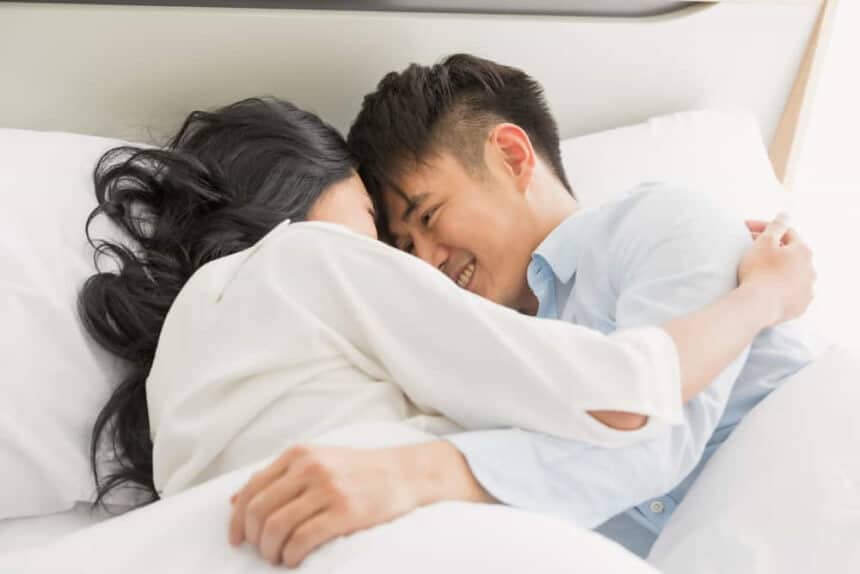 Cuddling in Bed: 10 Best Positions for You and Your Partner