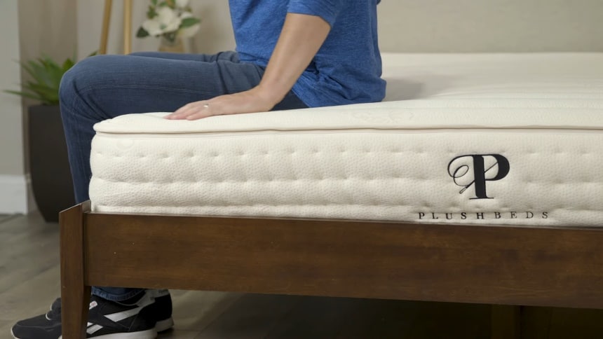 PlushBeds Mattress Review: All-latex Option for Those Who Prefer Organic Beds (Winter 2022)