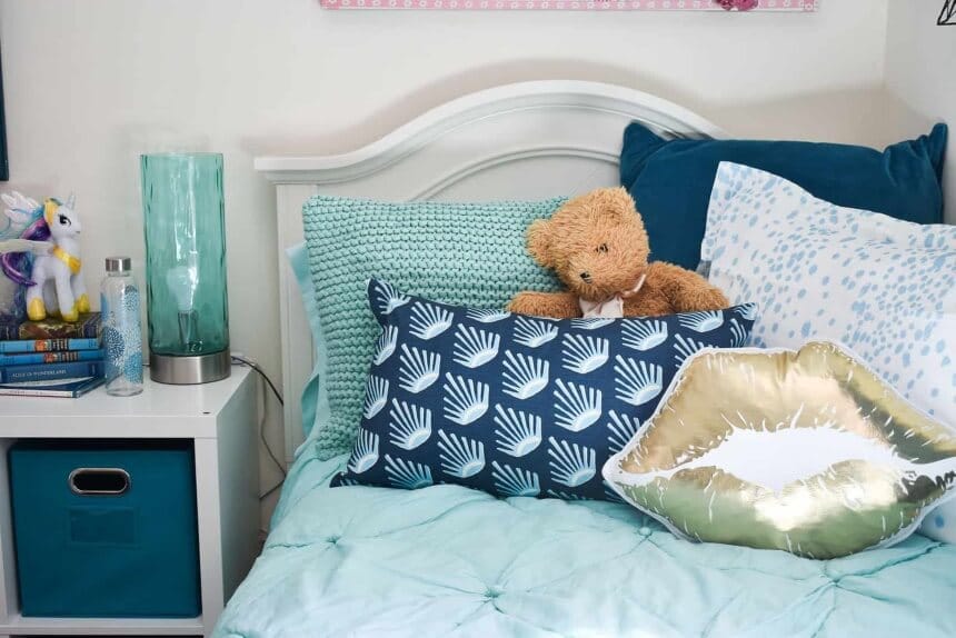 Teal Bedroom Ideas: Decorate Your Room With This Fascinating Color!