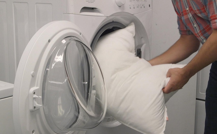 How to Wash Pillows: Step-by-Step Guide for Different Pillow Types (2023)